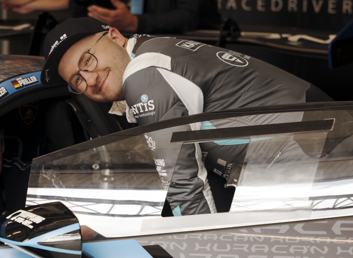 Alexander Woller beim Coaching im Lamborghini Huracán