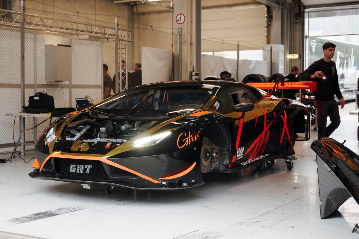 Lamborghini Huracán GT3 im Licht der Box