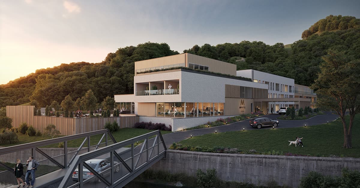 Hotel bei Spa-Francorchamps in der Abenddämmerung